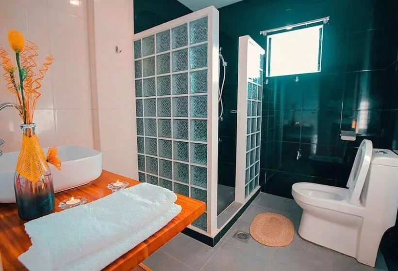 Hotelli Kingswick Residences & Lodge