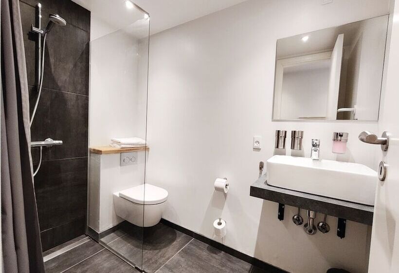 Отель Lillevang