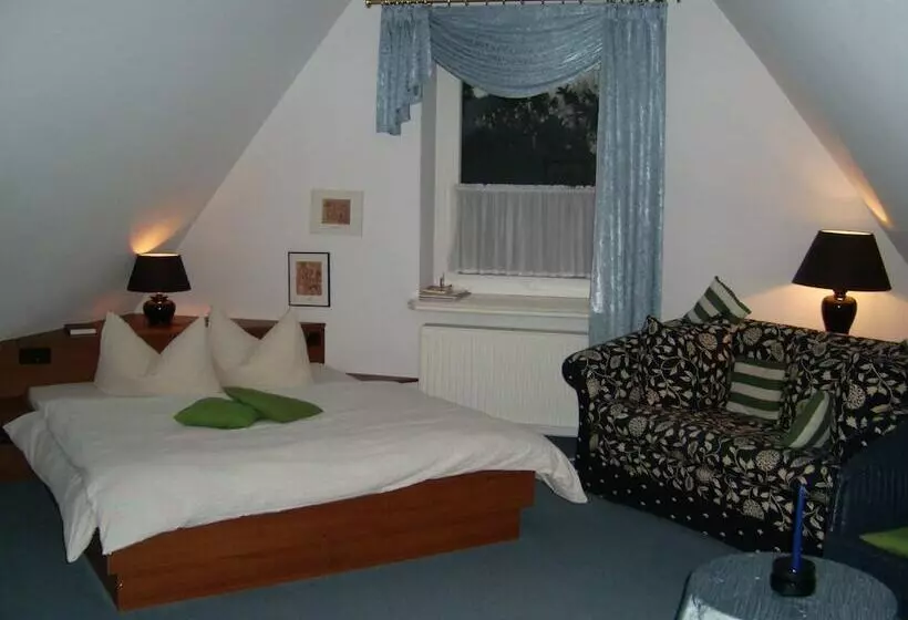 ホテル Villa Markersdorf