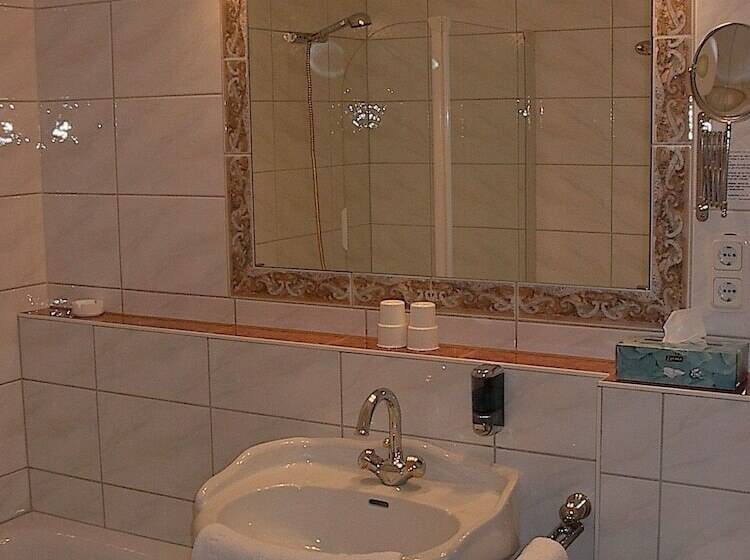 ホテル Villa Markersdorf