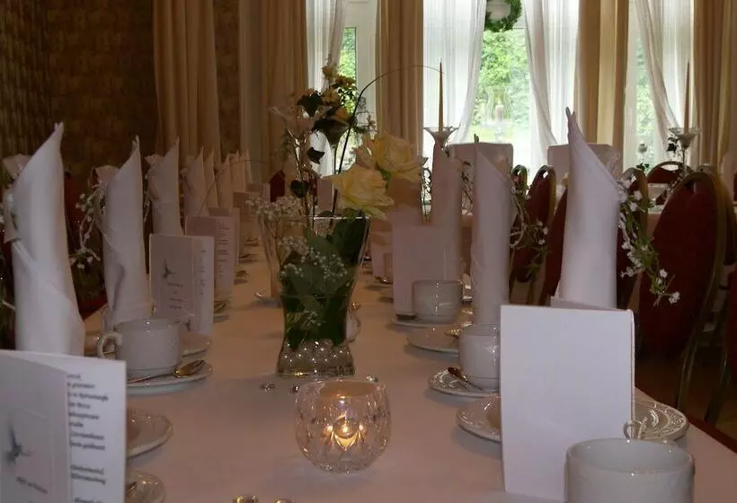 ホテル Villa Markersdorf