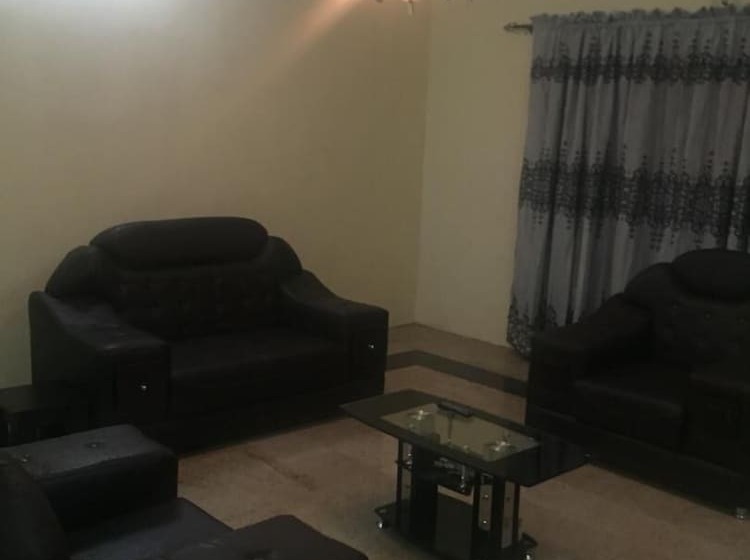 Palais Royale Hotel & Suites