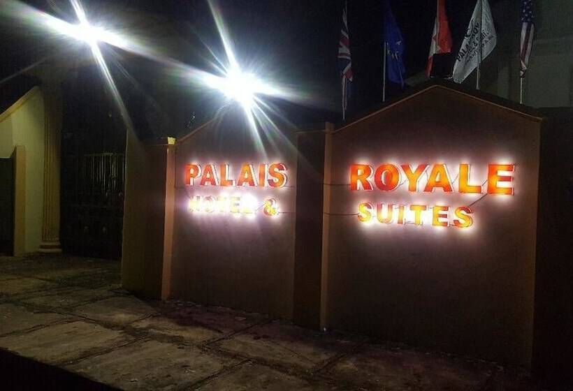 Palais Royale Hotel & Suites
