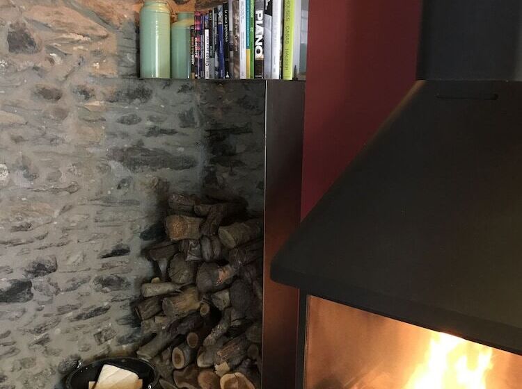 پانسیون Cal Batlle Casa Rural