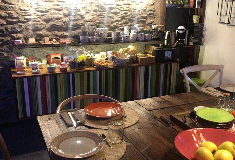 پانسیون Cal Batlle Casa Rural