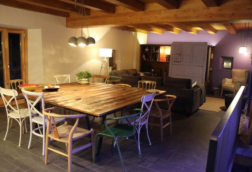 پانسیون Cal Batlle Casa Rural