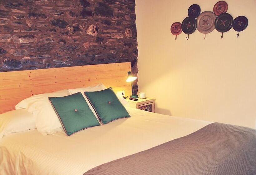 پانسیون Cal Batlle Casa Rural