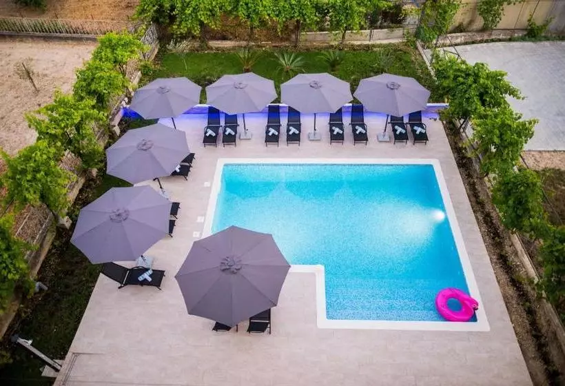 Lct Blue Lions Apartments