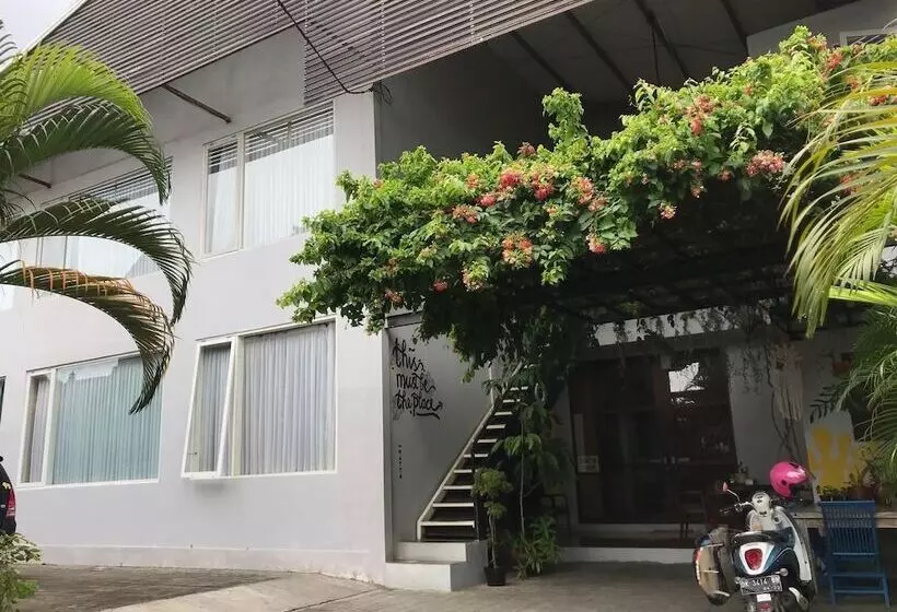 ペンション Matta Lodge Bali