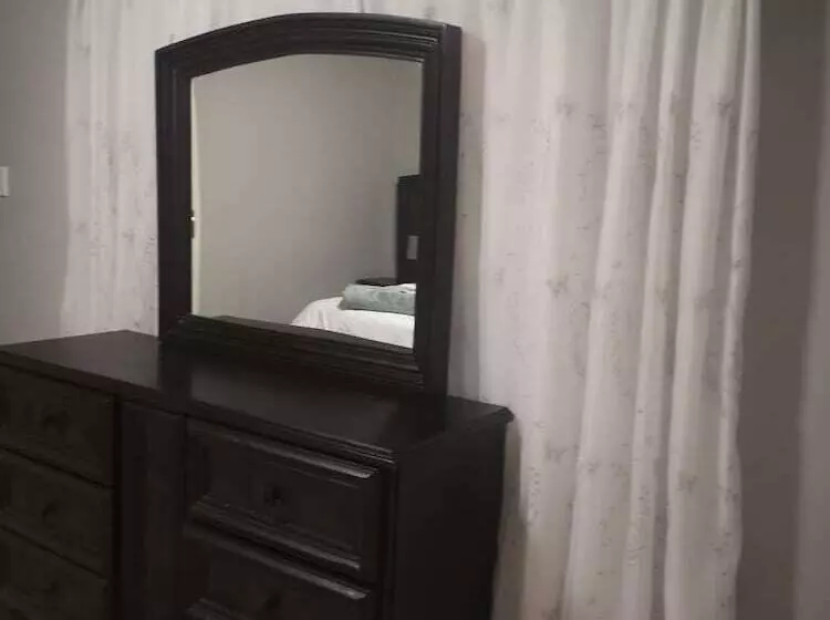 پانسیون Tuvawa Luxury Suites