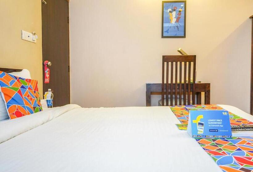 فندق Fabexpress Travelers Lodge