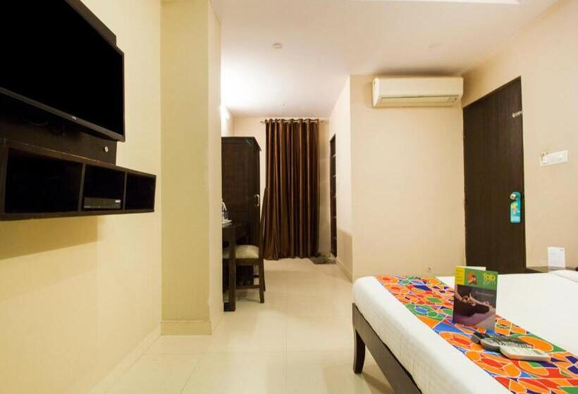 فندق Fabexpress Travelers Lodge