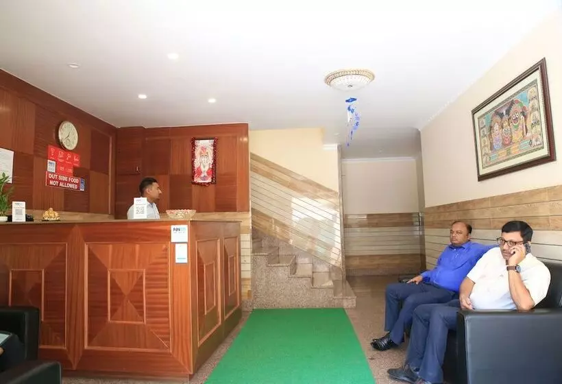 ホテル Kumud Plaza