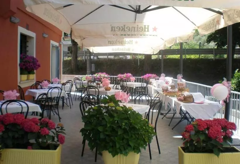 Hotelli Locanda L'ombrosa