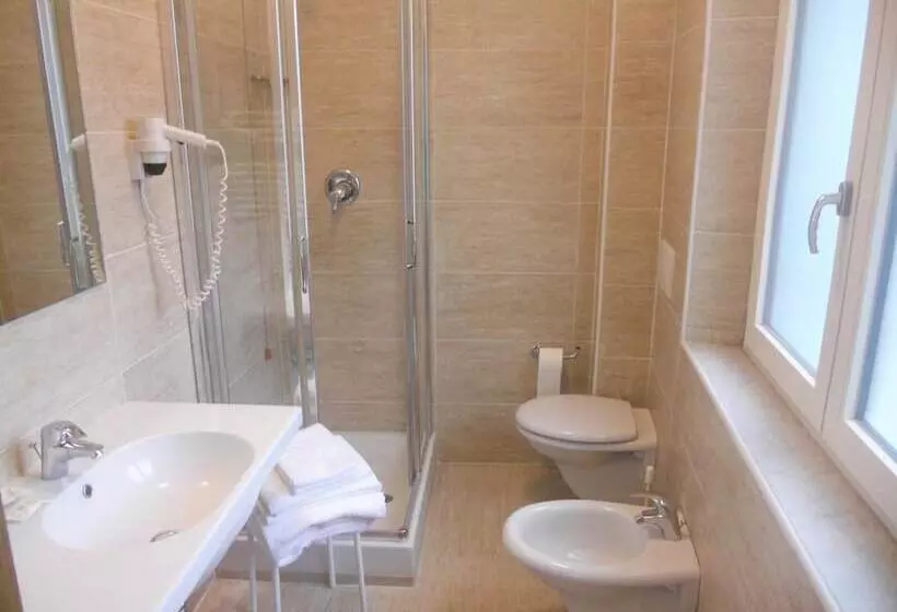 Hotelli Locanda L'ombrosa