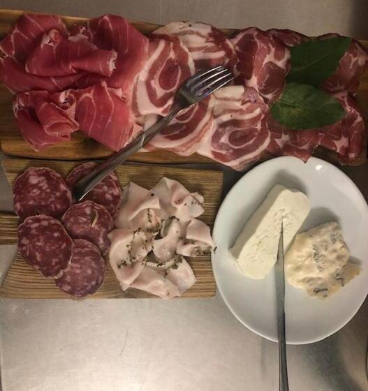 בית מלון כפרי Locanda L'ombrosa