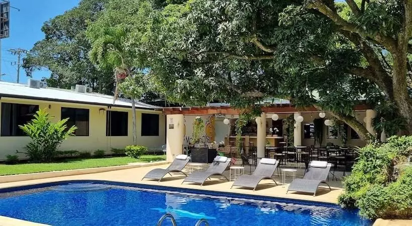 Hotelli Mango Airport