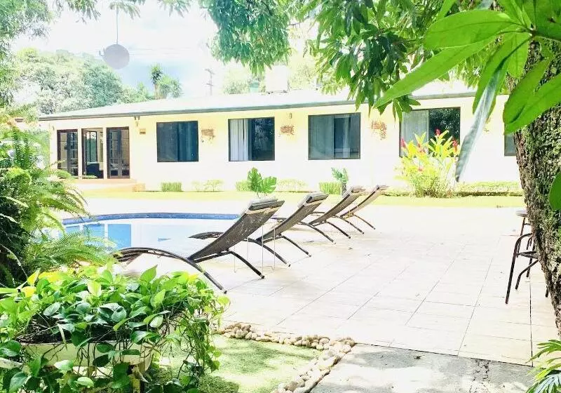 Hotelli Mango Airport