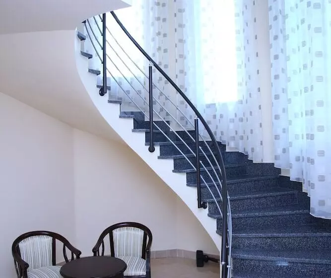 هتل Multi Rest House