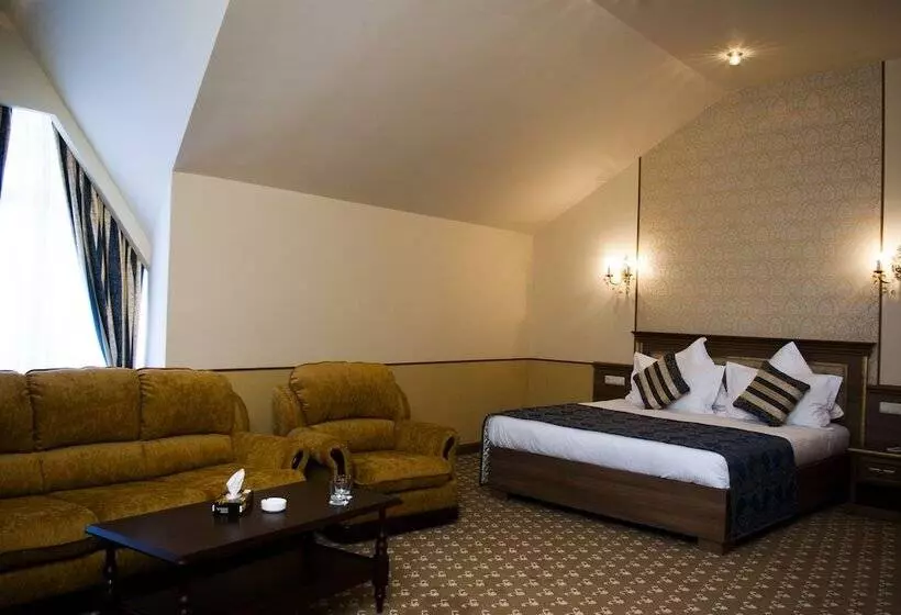 هتل Multi Rest House