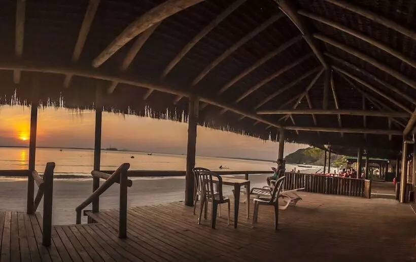 ホテル Pousada Marimar