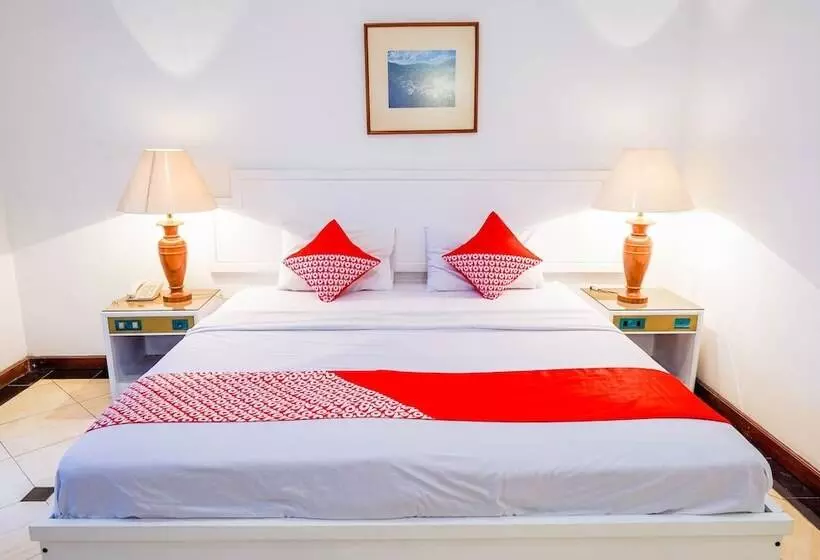 Urbanview Hotel Utari