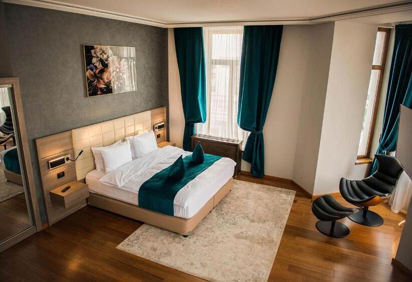 پانسیون Casa Hrisicos