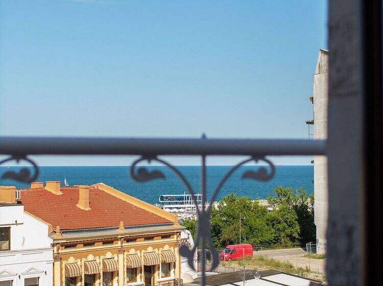 پانسیون Casa Hrisicos