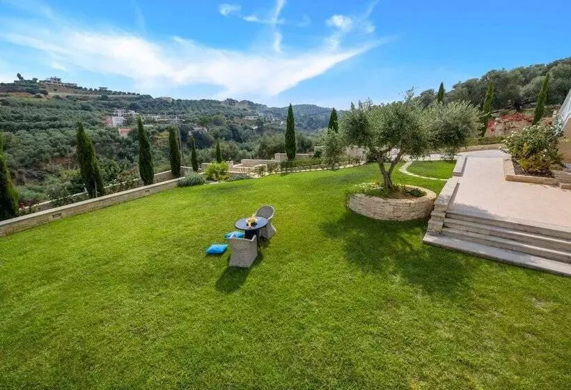 Pension  Casa Leone Suites