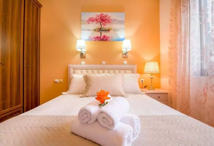 Pension  Casa Leone Suites