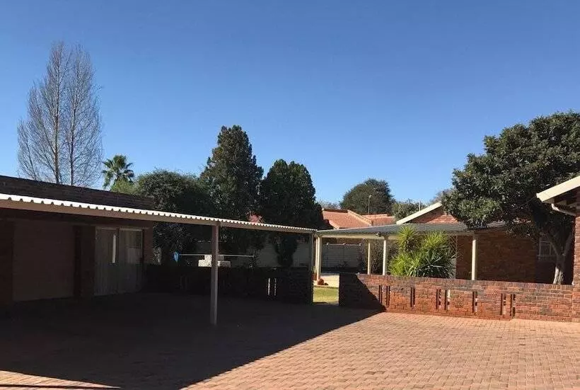 پانسیون Emmy Guesthouse