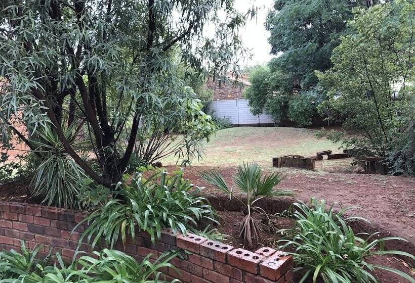 Pension Emmy Guesthouse