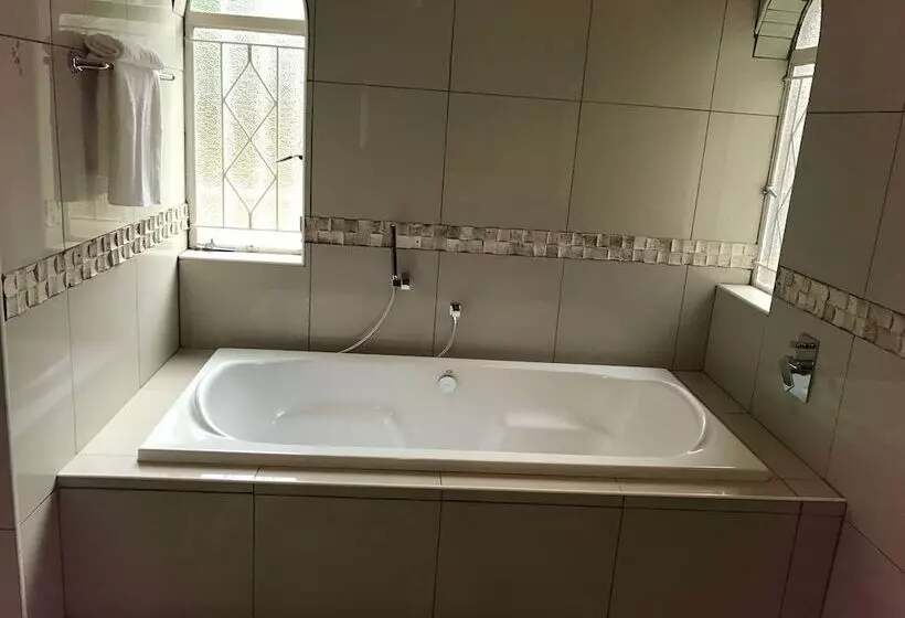 پانسیون Emmy Guesthouse