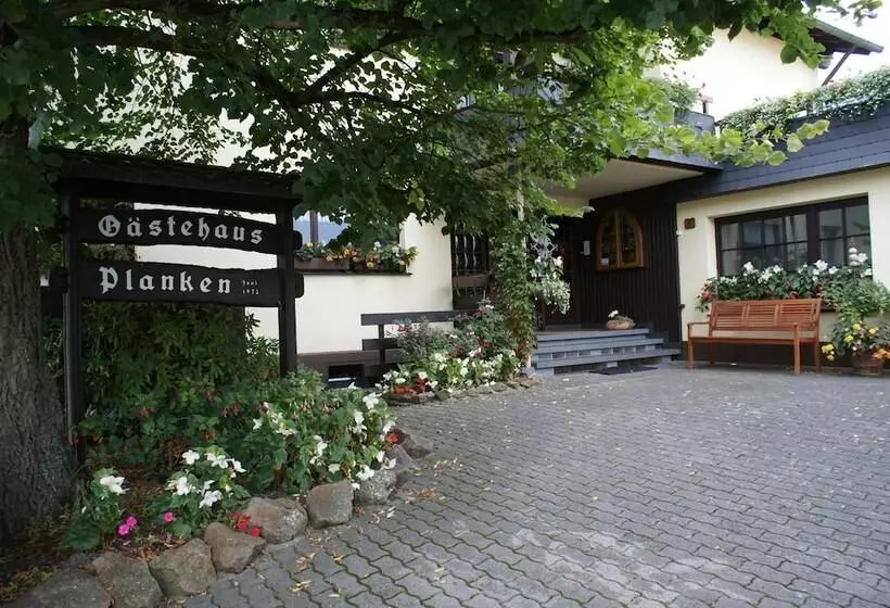 ペンション Gaestehaus Planken