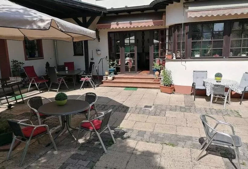 Majatalo Gästehaus Strieth