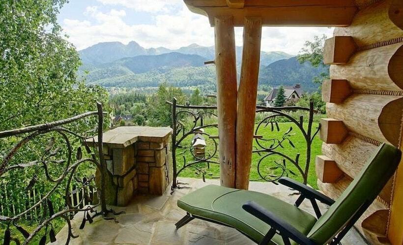 پانسیون Willa Turnia