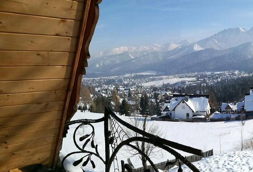 پانسیون Willa Turnia