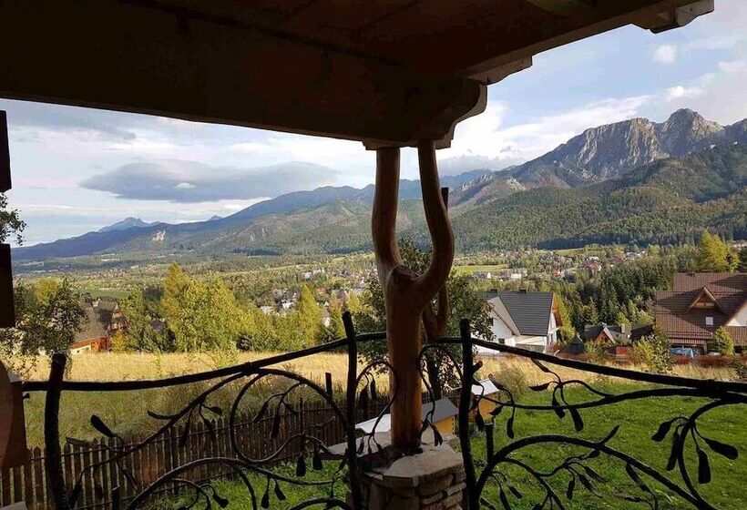 پانسیون Willa Turnia