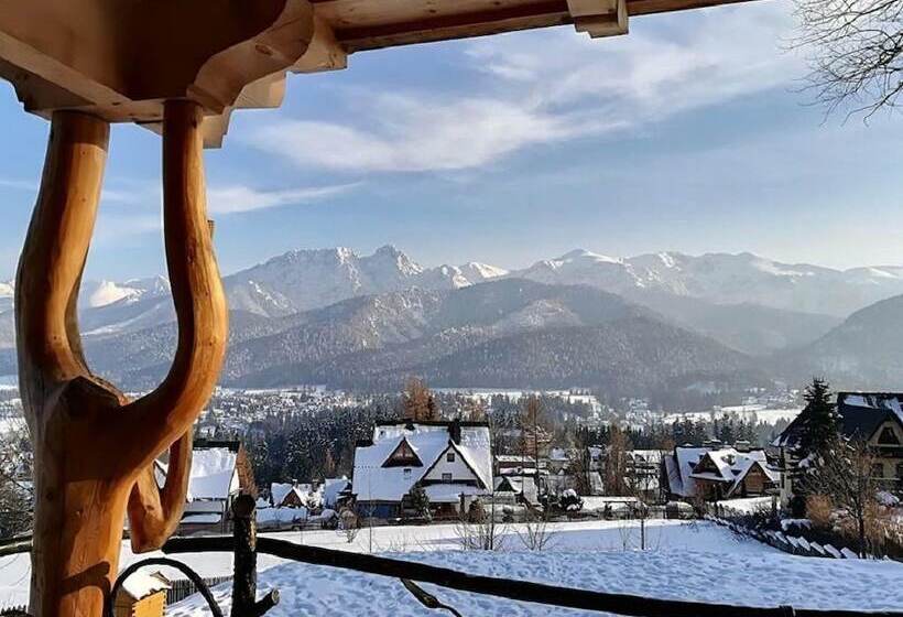 پانسیون Willa Turnia