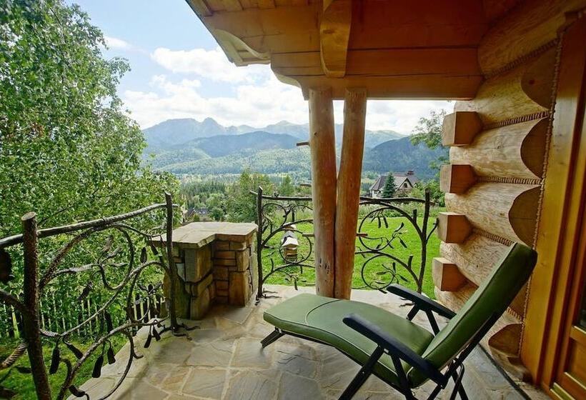 پانسیون Willa Turnia