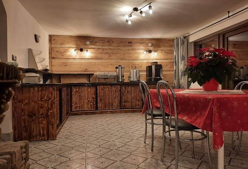 پانسیون Willa Turnia