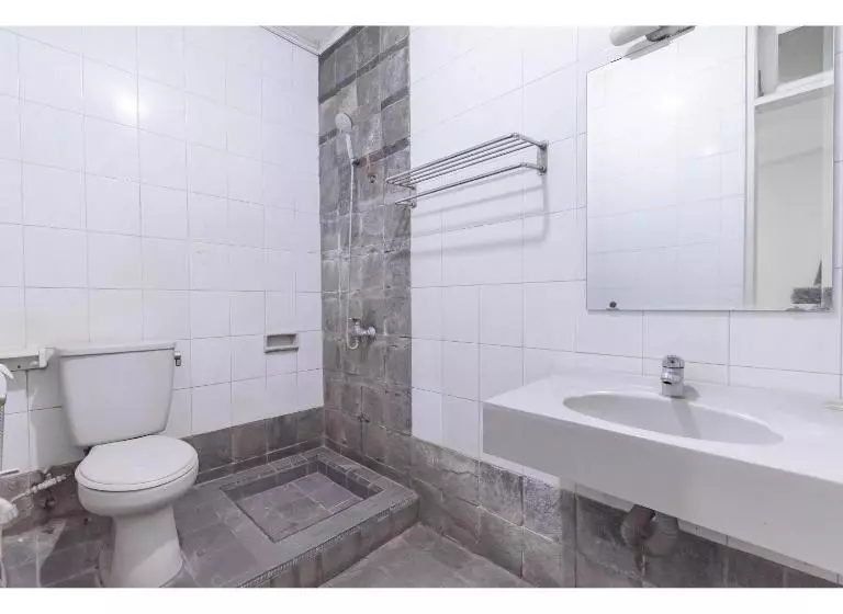 Urbanview Hotel Utari