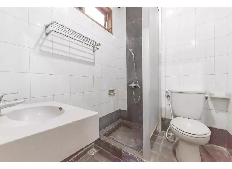 Urbanview Hotel Utari