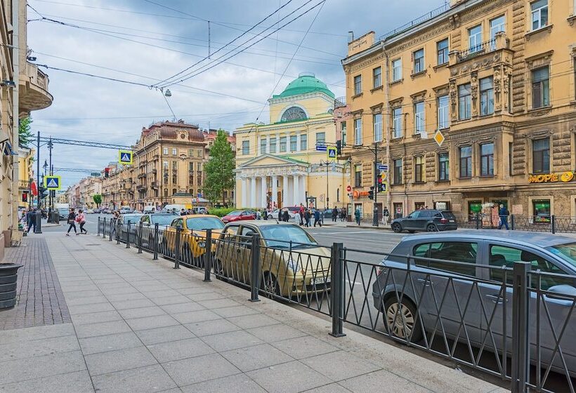 Apart Hotel On Marata 28