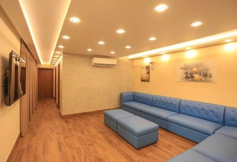 Gloria Chalet