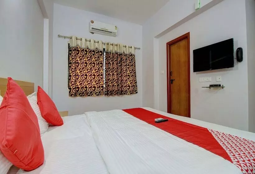 Hotelli Capital O 13489 Garuda Comforts