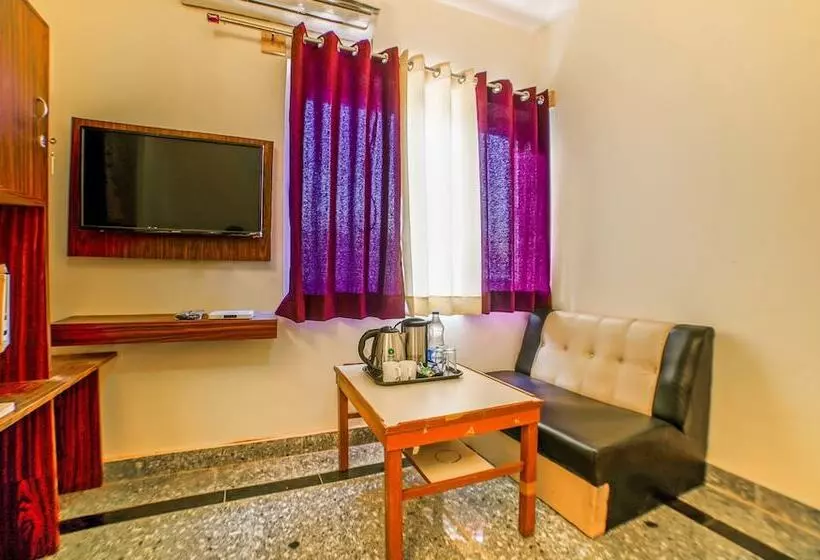 ホテル Treebo R S Palace Pushkar