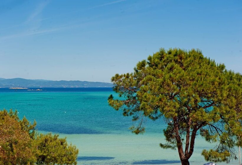 Kamares House Apartments & Studios