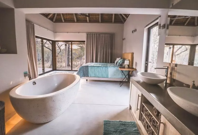 Lowveld Escape