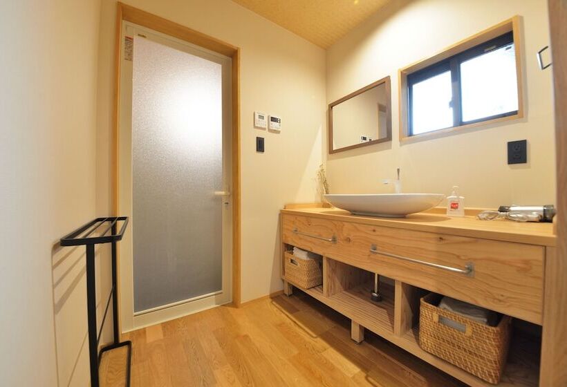 פנסיון Takeya Nishijin